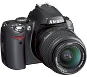 Réflex D40 - Negro + Nikon AF-S DX Nikkor 18-70mm f/3.5-4.5G IF-ED f/3.5-4.5