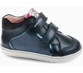 Pablosky botas bebé marino en piel, suela antideslizante y flexible, puntera reforzada, utiliza horma fisiológica para el correcto desarrollo del pie, cierre de velcro para mayor autonomía.