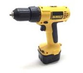 TALADRO A BATERIA DEWALT DC740KA
