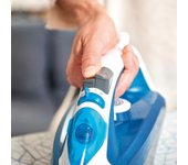 Black & Decker BXIR2200E plancha Plancha a vapor Suela de acero inoxidable 2200 W Negro, Azul, Blanco