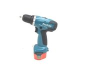 TALADRO A BATERIA MAKITA 6271D