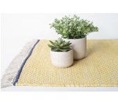 Alfombra algodón daca amarillo con linea azul 60x90cm