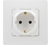 Enchufe + marco legrand niloé monobloc blanco