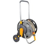 Porta manguera equipada con ruedas hozelock de 30m de 15mm de ø