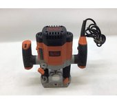FRESADORA BLACK AND DECKER KW1200E