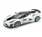 Burago Maqueta Coche Ferrari FXX-K Evo #70, Escala 1:18, Modelo de colección con carrocería detallada, Interior realista y acabados premium, Ideal para exhibición (78071)