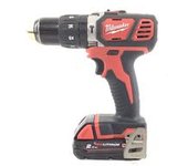 TALADRO A BATERIA MILWAUKEE M18BLPD2