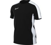 T-shirt Nike DF Academy 23 SS M DR1336 010 – Camiseta deportiva de manga corta con tejido transpirable y tecnología Dri-FIT, asegurando frescura, ligereza y comodidad en cada entrenamiento o actividad deportiva.