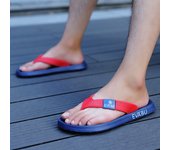 Men's Summer Thick Soled Soft Light Anti-Slip Outdoor Sandals Slippers Popular Flip-Flops