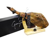 GUIJU Jamón Ibérico de Bellota 100% IBÉRICO 8 kg APROX. PACK CON REGALO JAMONERO GONDOLA Y CUCHILLO