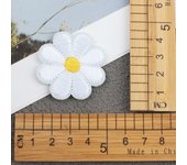 12pcs Cute Embroideried Iron On Patches Daisy Sunflower Bee Butterfly Animal Patch Applique Repair For Jeans Hats Bags Clothing