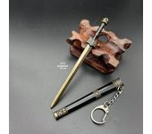 Many models of metal scabbard of famous ancient swords, keychain pendant of small unopened blade weapons