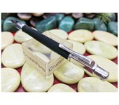 Bolígrafo Caran d'Ache Varius Ivanhoe Black
