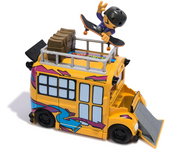 Autobus Ted SK8 Crew con parque de 3 rampas figura, patinete y accesorios.  (Spin Master 6071034)