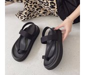 Sandalias de las mujeres s verano desgaste 2025 nueva moda versátil Internet celebridad plataforma zapatos antideslizante cubierta dedo del pie zapatos de playa