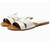 White Leather Flip Flops Woman Summer Wide Straps House Shoes Fashion Slingbacks Flat Sandals Beach Style Round Toe Slippers New