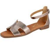 Shoes Sandalias Planas marca Oh! My Sandals para mujer en color metalizado