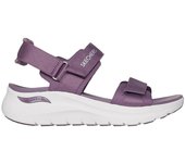 Cómoda  Sandalia de mujer Skechers ARCH FIT SANDAL 2.0 en tiras de lona lila con velcros. Plantilla Arch Fit, con más ajuste en el arco ofreciendo más estabilidad. Altura Tacón bajo (1-3 cm) Referencia 119465-PLUM
