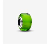 793106C00 - Charm de Murano Verde Mini de Pandora en Plata de Ley – Ref. 793106C00 793106C00 PANDORA Raíz Joyas de Plata Joyas Pandora MUJER inicio Charm Pandora Colgantes de Plata Mujer Pandora Original