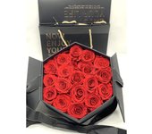 18 Rosas Rojas preservadas en Caja de Regalo con Lazo y Bolsa - Rosas eternas Regalo San Valentín - Flores preservadas en Caja con Tarjeta DEDICATORIA (Caja Hexagonal)