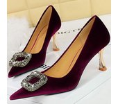 Western Style Luxury Party Pumps 7cm Thin High Heels Wine Glass Heels Metal Crystal Buckle Velvet Ladies Shoes Small Size 34-40