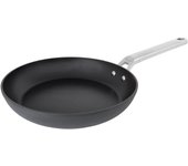 Arcos Serie Samoa Basic | Sarten Antiadherente 18 cm | Aluminio Forjado | Apta cualquier cocina | Mango Acero Inoxidable Efecto Frio | Sistema ahorro energético | Apta lavavajillas | Color Negro