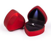 1 Pcs LED Jewelry Ring Box Luxury Velvet Rubber Necklace Pendant Gifts Display With Light For Proposal Engagement Wedding Case