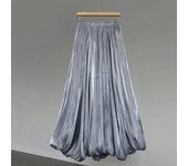 High gloss, pearl luster, glossy gauze, chiffon pleated skirt, western-style pleats, and slim high waisted A-line skirt with a