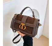 Bolso pequeño cuadrado portátil vintage textura premium diseño de nicho ligero bolso de hombro de lujo