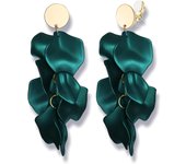 Pendientes colgantes de pétalos de Rosa with clips, acrílicos, Rojos, Con Flores, Blancos, Negros, Rosas fuerces y naranjas, Estilo Bohemio, de Resina, florales, with Perla y verde.