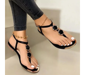2025 nuevas sandalias de verano para mujer, chanclas informales a la moda para playa y exteriores, sandalias con decoración de Metal, zapatos planos para mujer, talla grande 35-43