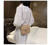 Korean version of Xiaoxiangfeng chain 2025 early spring new women's diamond grid embroidery thread shoulder simple mini