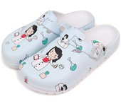 2023 Summer New Design Woman Beach Sandals Nurse Garden Lightweight Men Clogs Shoes Casual Waterproof
