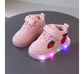 Nuevos zapatos de tablero iluminados para niños, zapatos casuales de dibujos animados de fresa de suela suave antideslizante
