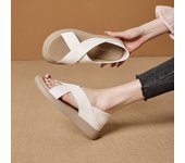 Sandalias de boca de pescado de fondo plano de cuero para mujer 2024 verano nuevo hueco transpirable fondo suave superficie suave fondo plano zapatos de playa