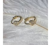 Exquisite  Small  Light And Luxurious Love Earbuds Simple Temperament  Versatile  Niche And Fashionable Ear Jewelry E9485