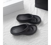 Flip-flops men's and women's slippers outdoor beach shoes pinch cold slippers