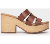 Pedro Miralles Sandalias de piel de color marrón con tacón de rafia modelo TAFALLA en tonos Marrones. Hecho a mano en España.