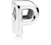 PANDORA Charm Letra P 797470 en Plata de Ley