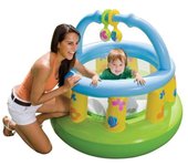 Parque de juegos hinchable para bebes con paredes de malla de Intex