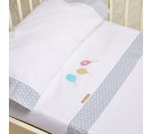 Sábanas cuna bordadas Diseño 212. BURRITO BLANCO. Incluye sábana encimera, bajera y 1/2 fundas de almohadas. Globos bordados.Disponible en color  Multicolor. 100% Algodón. Tamaños 50, 60 y 70cm