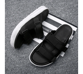 White Sneakers Living Room Slippers Walk Around Home Men's Slide Slipper Man Luxury 2024 Summer Shoes Sale Original Brands Shoes