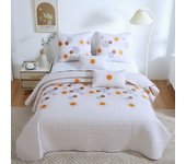Novotextil - Colcha Bordada Primavera/Verano con 2 o 4Fundas de Cojín | Microfibra Suave | Para Camas 90, 105, 135, 150 y 180 | Colores Neutros con Bordado Vivo | Lavable y Ligera | Relleno de 150gr/m2  | Cubrecamas de entretiempo |  Confort y Decoración