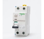 Schneider A9R61240 - Schneider Electric Interruptor Diferencial, Clase A SuperInmunizado, Acti9 ilD, SI, 2P, 40A, 30mA, 73.5mm x 36mm x 91mm, Blanco