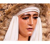 Pintura de diamantes Cofrades de la Semana Santa. En lienzos de 30x40cm disponibles varias imágenes diferentes. Disponible de varias ciudades y varias imágenes