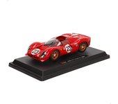 Burago - Maqueta coche Ferrari a escala 1:24, con carrocería fiel al modelo original, interior de alta precisión, detalles de competición y pintura realista, incluye peana expositora, ideal para coleccionistas y amantes del motor