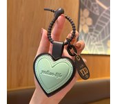 Pink Heart shaped Leather Car Keychain Personalized Men's and Women's Bag Pendant Pendant Face Exquisite Keychain