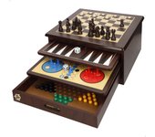 COLORBABY - Set 10 juegos de mesa, +180 piezas, ajedrez para niños, damas, mancala, backgammon, 3 en raya, serpientes y escaleras, damas chinas, parchís infantil, solitario, competición de dados, Caja almacenaje madera 32x32x15 cm, +2 jugadores, +5 años