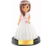Figura para pastel de comunión personalizada niña 17cm. Figura fabricada en resina y peana de madera, perfecta para decoración de tartas de comunión y regalo especial para la niña que realiza la comunión. AÑADIR TEXTO EN (Chatear con la tienda)