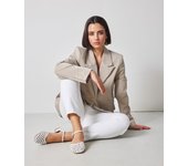 Pedro Miralles Zapato plano trenzado  en color blanco modelo SANTORINI en tonos Blancos. Hecho a mano en España.
